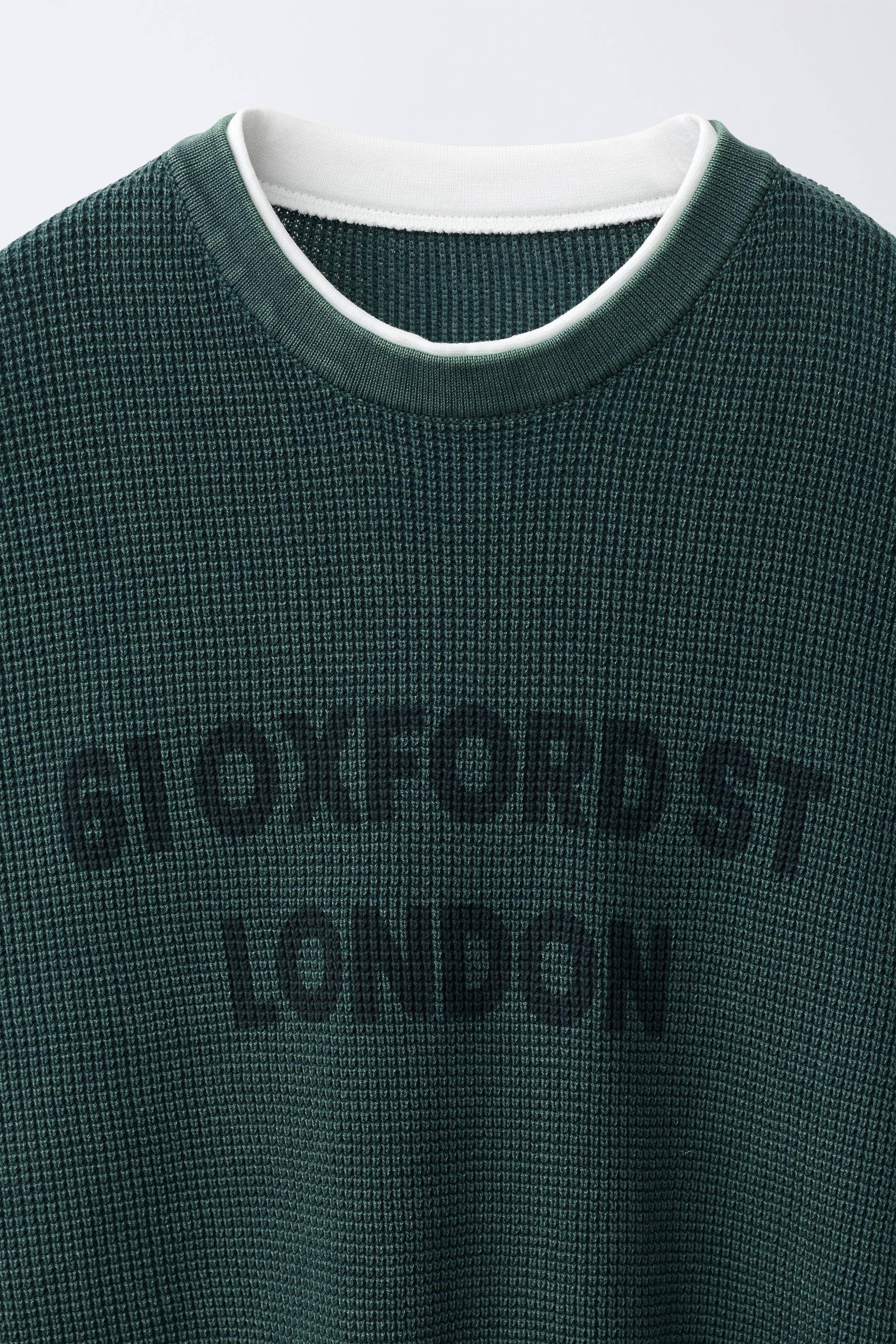 DOUBLE LAYER TEXTURE T-SHIRT
